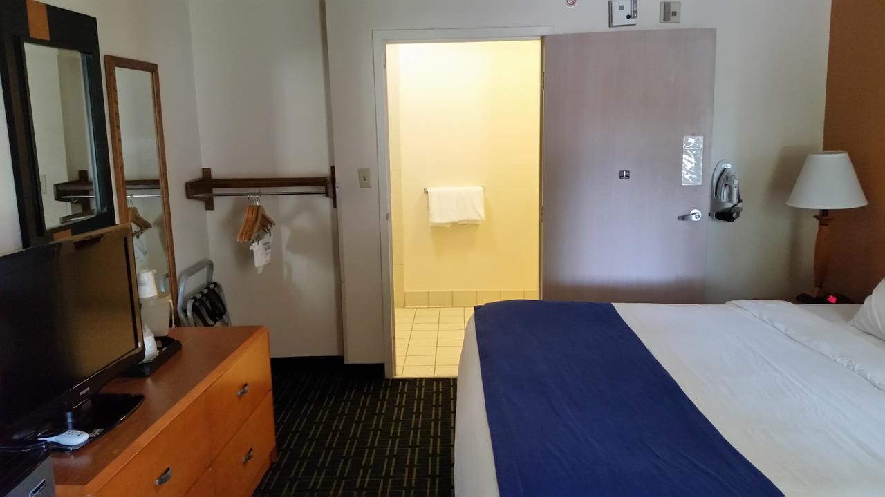 Days Inn By Wyndham Chattanooga/Hamilton Place Eksteriør billede