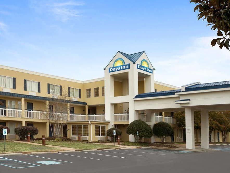 Days Inn By Wyndham Chattanooga/Hamilton Place Eksteriør billede