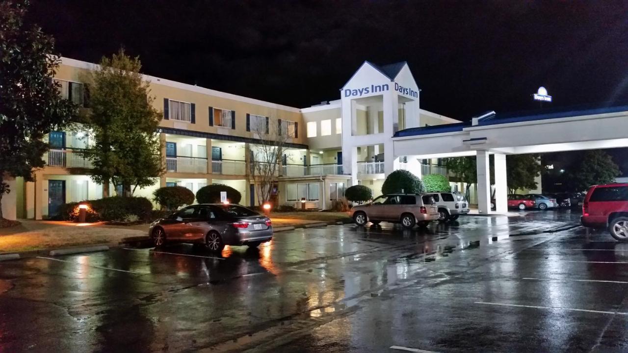 Days Inn By Wyndham Chattanooga/Hamilton Place Eksteriør billede